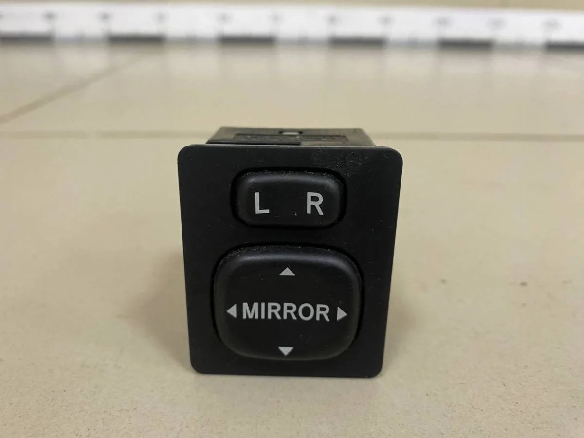 Переключатель регулировки зеркала Toyota Auris E150 2006-2012