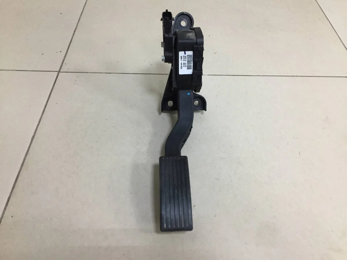 Педаль газа Kia Rio 3 UB 2011-2017