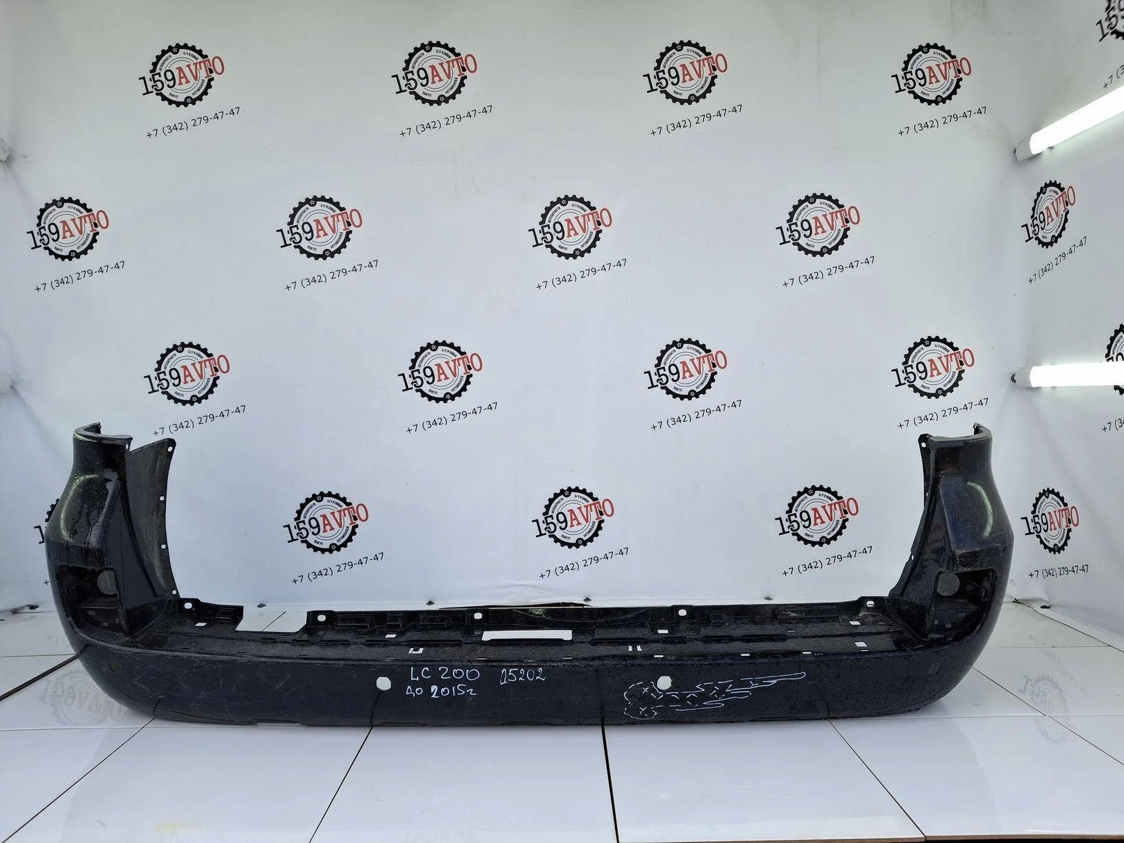 бампер Toyota Land Cruiser 200 2008-2021