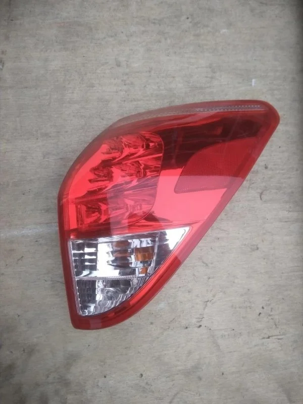 Фонарь задний правый Toyota Rav 4 (Xa30) (2005-2014) 2008 8155142090 2.2 D 2ADFTV