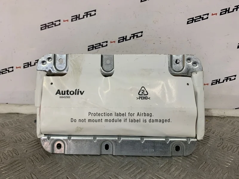 Подушка безопасности пассажира Volvo V70 2008 30721035 WG