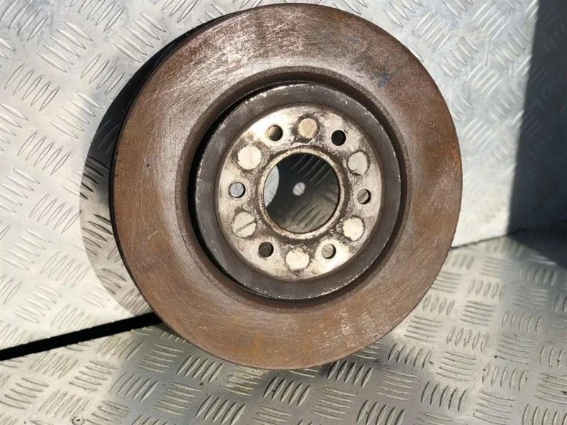 Диск тормозной передний Nissan Navara (D40) 2004-2015 2010