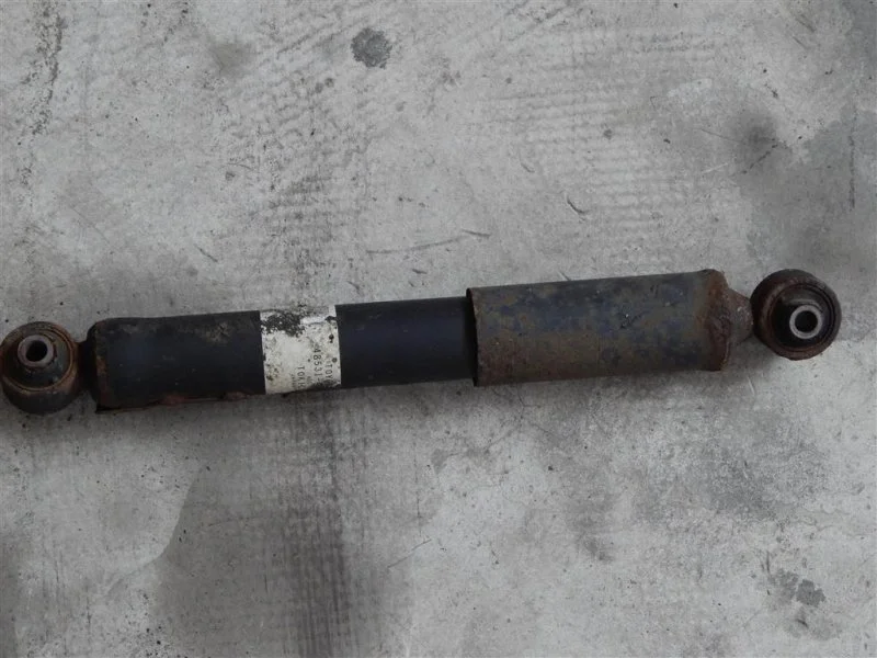 Амортизатор задний Toyota Rav 4 (Xa30) (2005-2014) 2006 4853142130 2.0 I 1AZFE