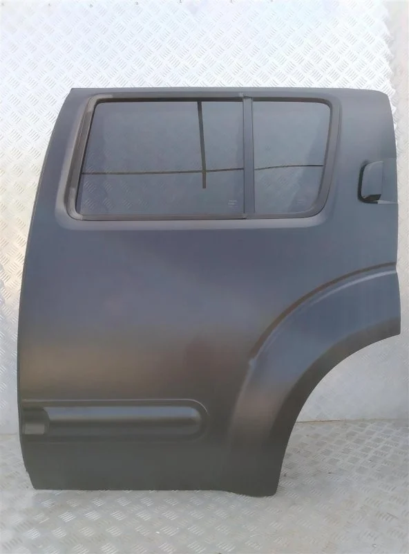 Стекло двери задней левой (форточка) Nissan Pathfinder (R51M) 2004-2013 2008 Внедорожник