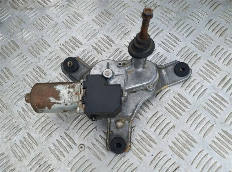 Моторчик заднего стеклоочистителя (дворника) Toyota Land Cruiser Prado 120 (2002-2009) 2005 8513060200