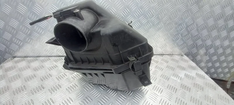 Корпус воздушного фильтра Toyota Rav 4 (Xa30) (2005-2014) 2006 2220431010 2.0 I 1AZFE