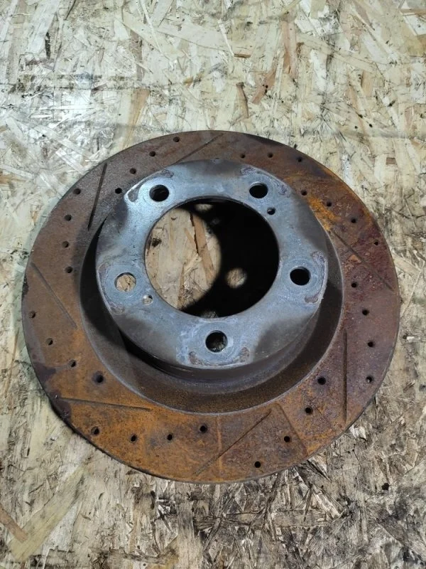 Диск тормозной передний Toyota Tundra Ii (2006-2022) 2008 435120C020 ПИКАП 4.0 I 1GRFE