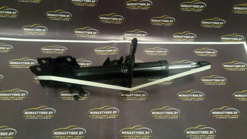 Амортизатор передний правый Nissan Qashqai (J10) 2006-2013 2010