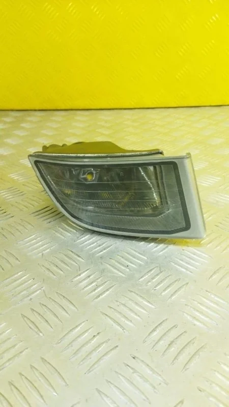 Фара противотуманная правая Toyota Land Cruiser Prado 120 (2002-2009) 2005