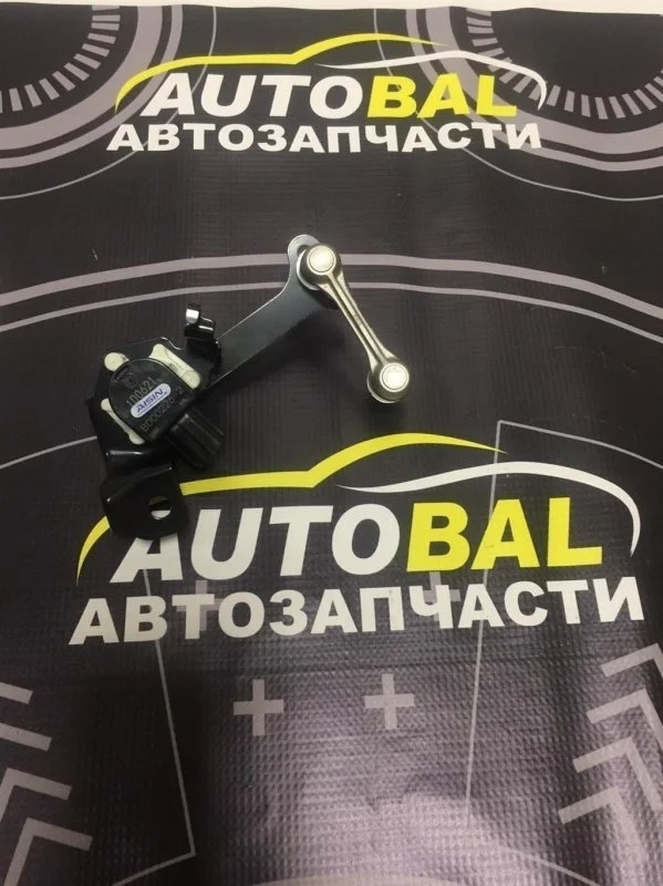 Датчик регулировки дорож. просвета Lexus LX 570 2007-2012 2008