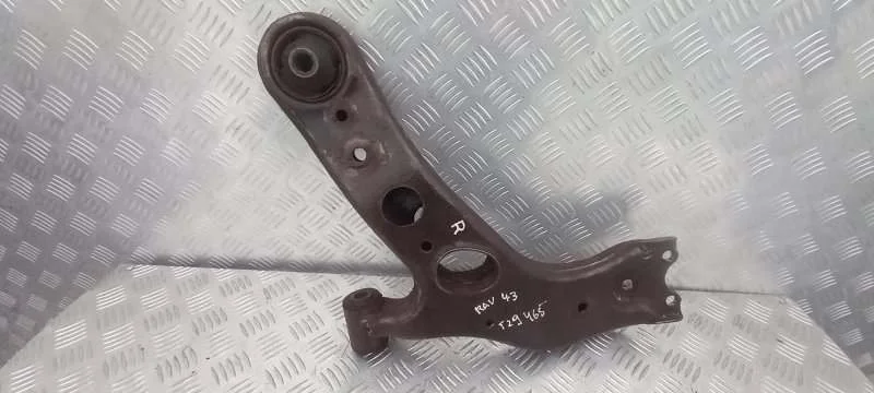Рычаг передний правый Toyota Rav 4 (Xa30) (2005-2014) 2006 4806842050 2.0 I 1AZFE