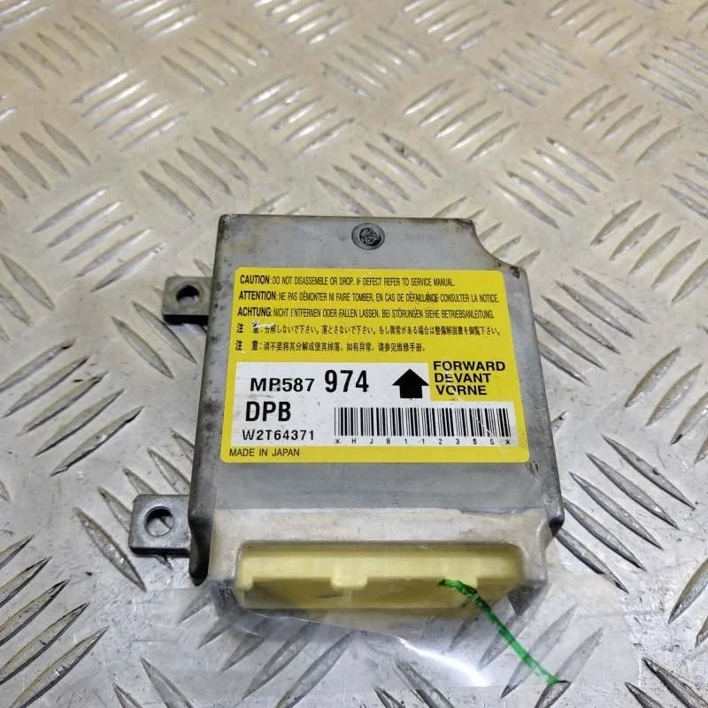 Блок AirBag Mitsubishi L200 (2006-2015) 2008 MR587974 ПИКАП 2.5 D 4D56