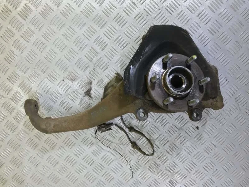 Кулак поворотный правый Nissan Navara (D40) 2004-2015 2013 Пикап