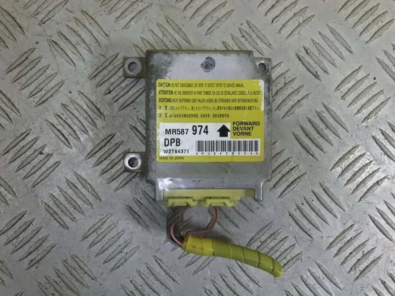 Блок AirBag Mitsubishi L200 (2006-2015) 2008 MR587974 2.5 D 4D56