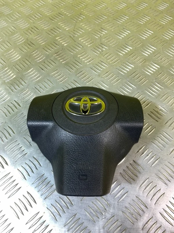 Подушка безопасности водителя Toyota Rav 4 (Xa30) (2005-2014) 2006 4513042100B0 2.0 I 1AZFE