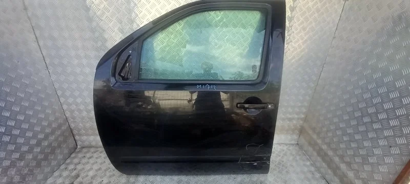 Стекло двери передней левой Nissan Pathfinder (R51M) 2004-2013 2006 Внедорожник