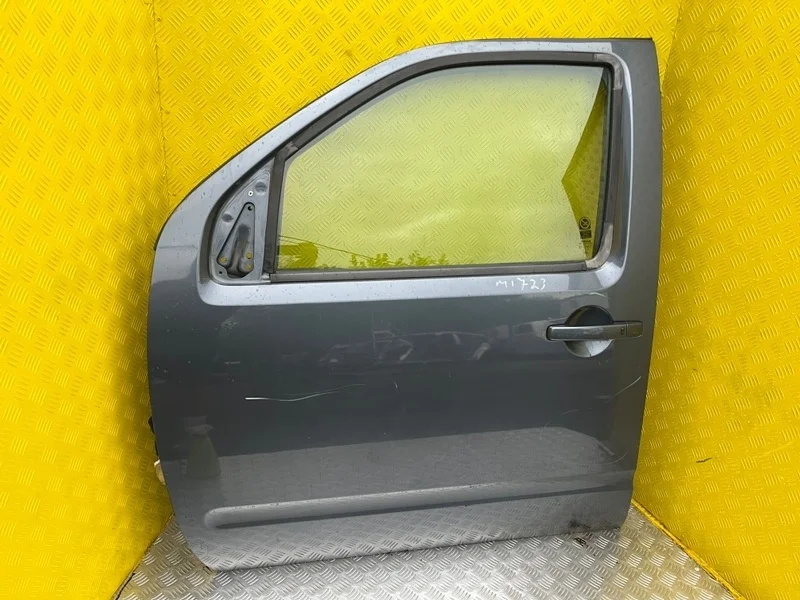 Стекло двери передней левой Nissan Pathfinder (R51M) 2004-2013 2009 Внедорожник