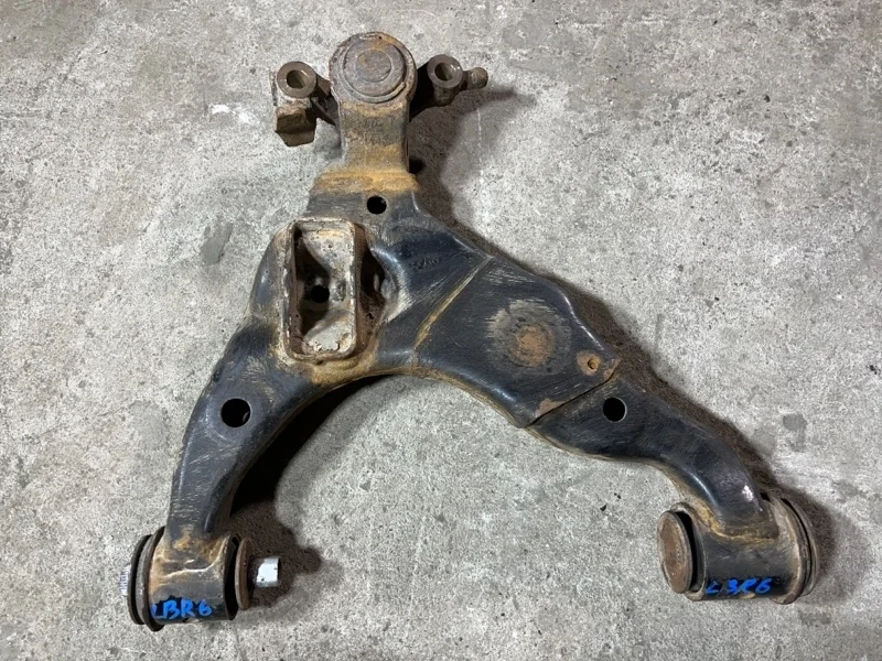 Рычаг передний нижний правый Toyota Land Cruiser Prado 150 (2009-2023) 2016 4806860040 2.8 D 1GDFTV