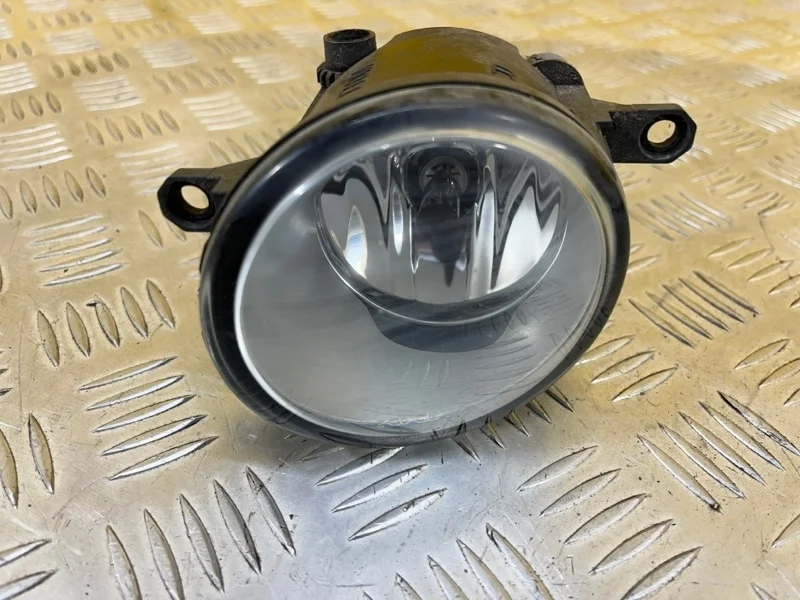 Фара противотуманная правая Toyota Rav 4 (Xa30) (2005-2014) 2009 812100D041 2.0 I 3ZRFAE