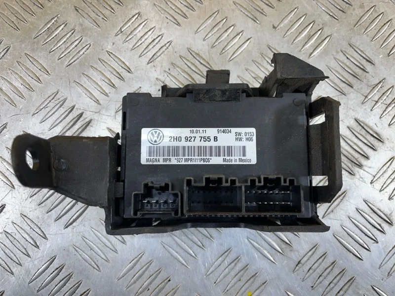 Блок управления раздаточной коробкой Volkswagen Amarok (2010-2016) 2011 2H0927755B ПИКАП 2.0 D CDCA