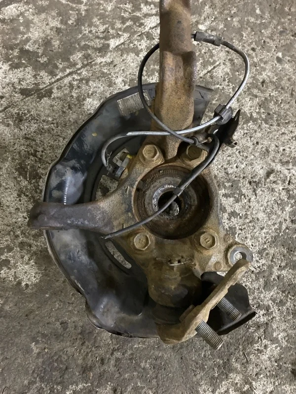 Кулак поворотный левый Toyota Rav 4 (Xa30) (2005-2014) 2009 4321242080 2.0 I 3ZRFAE