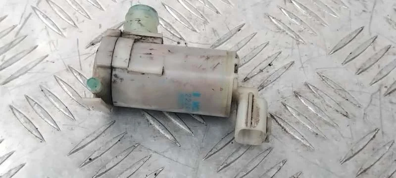 Насос (моторчик) омывателя фар Nissan Navara (D22) 1998-2007 2004 28920AR000 ПИКАП 2.5 D YD25