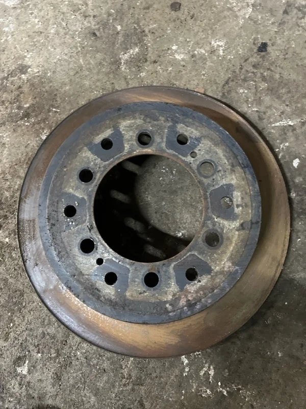 Диск тормозной задний Toyota Land Cruiser Prado 150 (2009-2023) 2012 4243160311 ВНЕДОРОЖНИК 3.0 D 1KDFTV