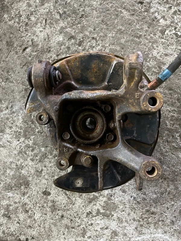 Кулак задний правый Toyota Rav 4 (Xa30) (2005-2014) 2010 4230442020