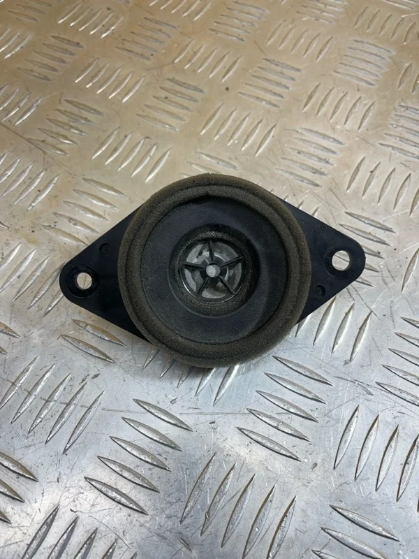 Динамик Toyota Rav 4 (CA40) (2012-2019) 2014 Внедорожник