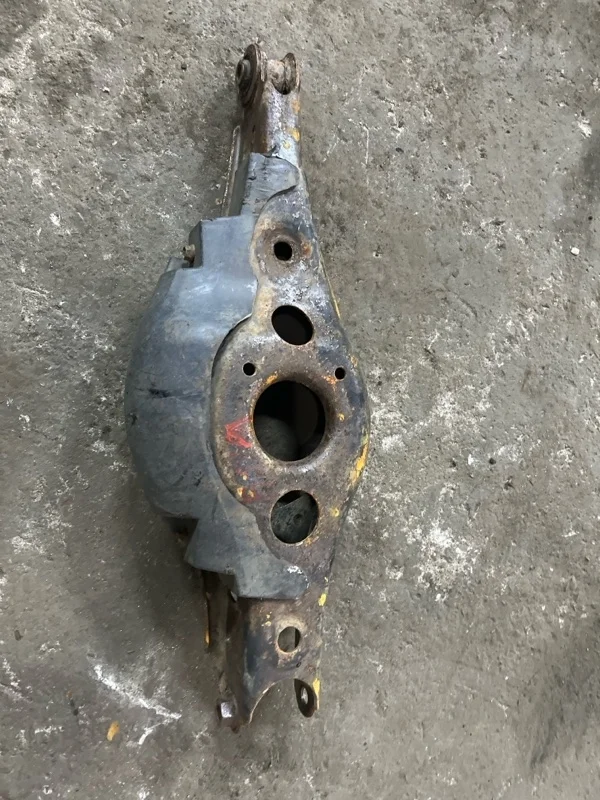 Рычаг задний нижний правый Toyota Rav 4 (Xa30) (2005-2014) 2009 4873042040 2.0 I 3ZRFAE