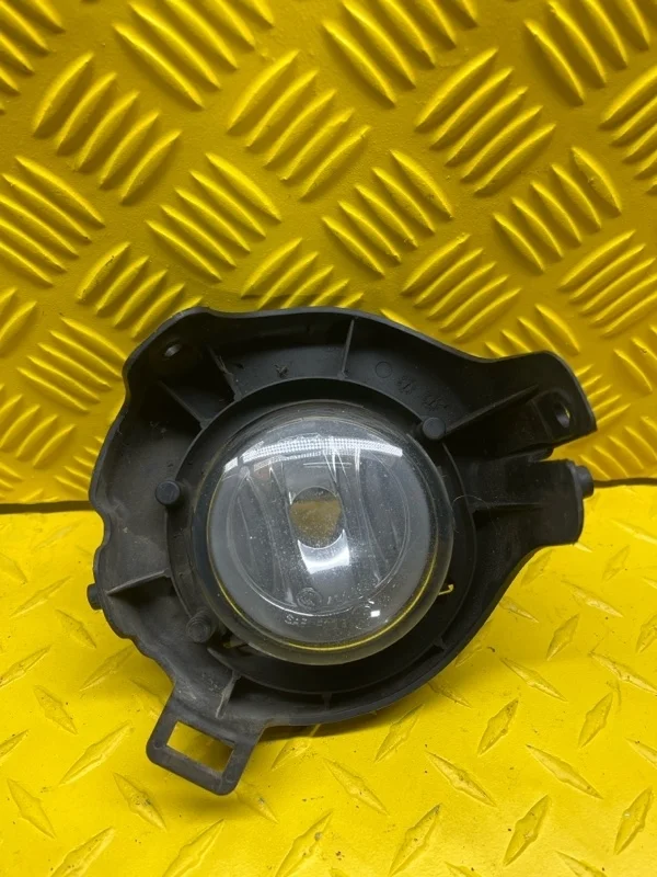 Фара противотуманная правая Nissan Pathfinder (R51M) 2004-2013 2009