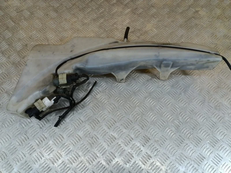 Бачок омывателя Nissan Navara (D40) 2004-2015 2010