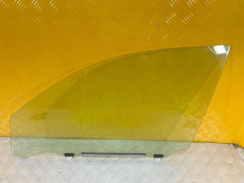 Стекло двери передней левой Toyota Rav 4 (Xa30) (2005-2014) 2006 6810242160 2.0 I 1AZFE
