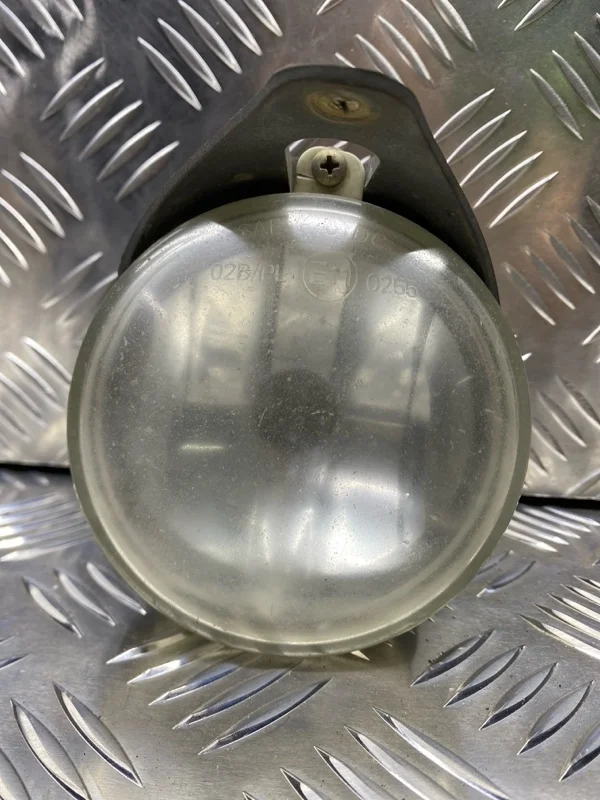 Фара противотуманная правая Chrysler Pacifica (2003-2008) 2005