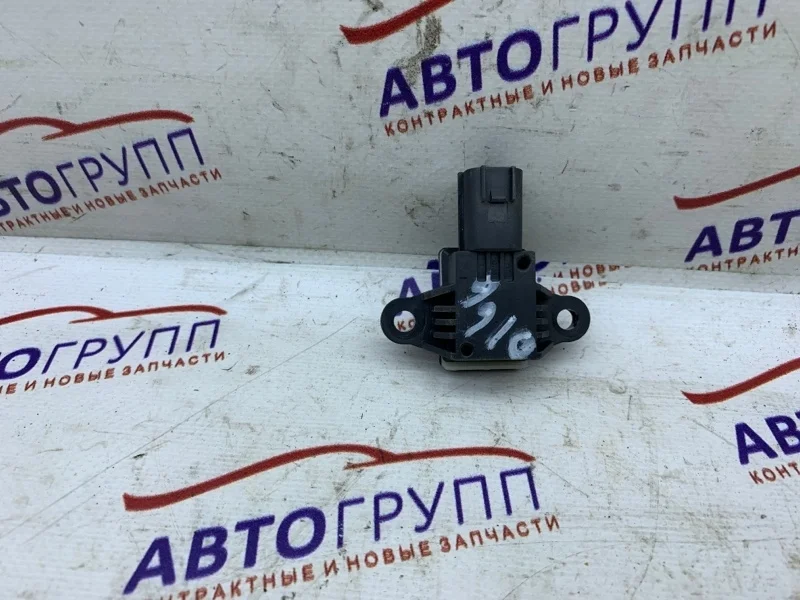 Датчик удара LR RR Vogue 4 2015 L405