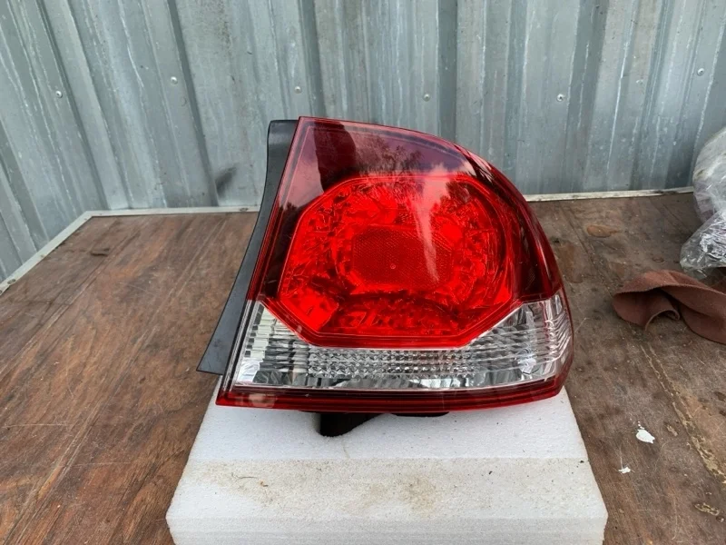 Фонарь Honda Civic 8 2009-2011 4D