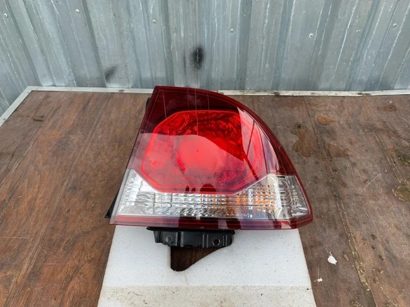 Фонарь Honda Civic 8 2009-2011 4D