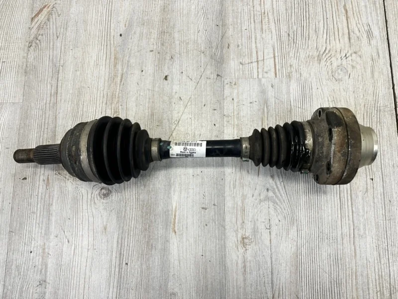 Привод сборе VW Touareg NF 2013 7P