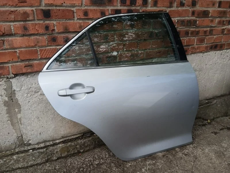 Дверь задняя правая Toyota Camry V50/V55 2ARFE