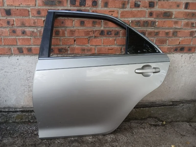 Дверь задняя левая Toyota Camry XV50/55 2ARFE