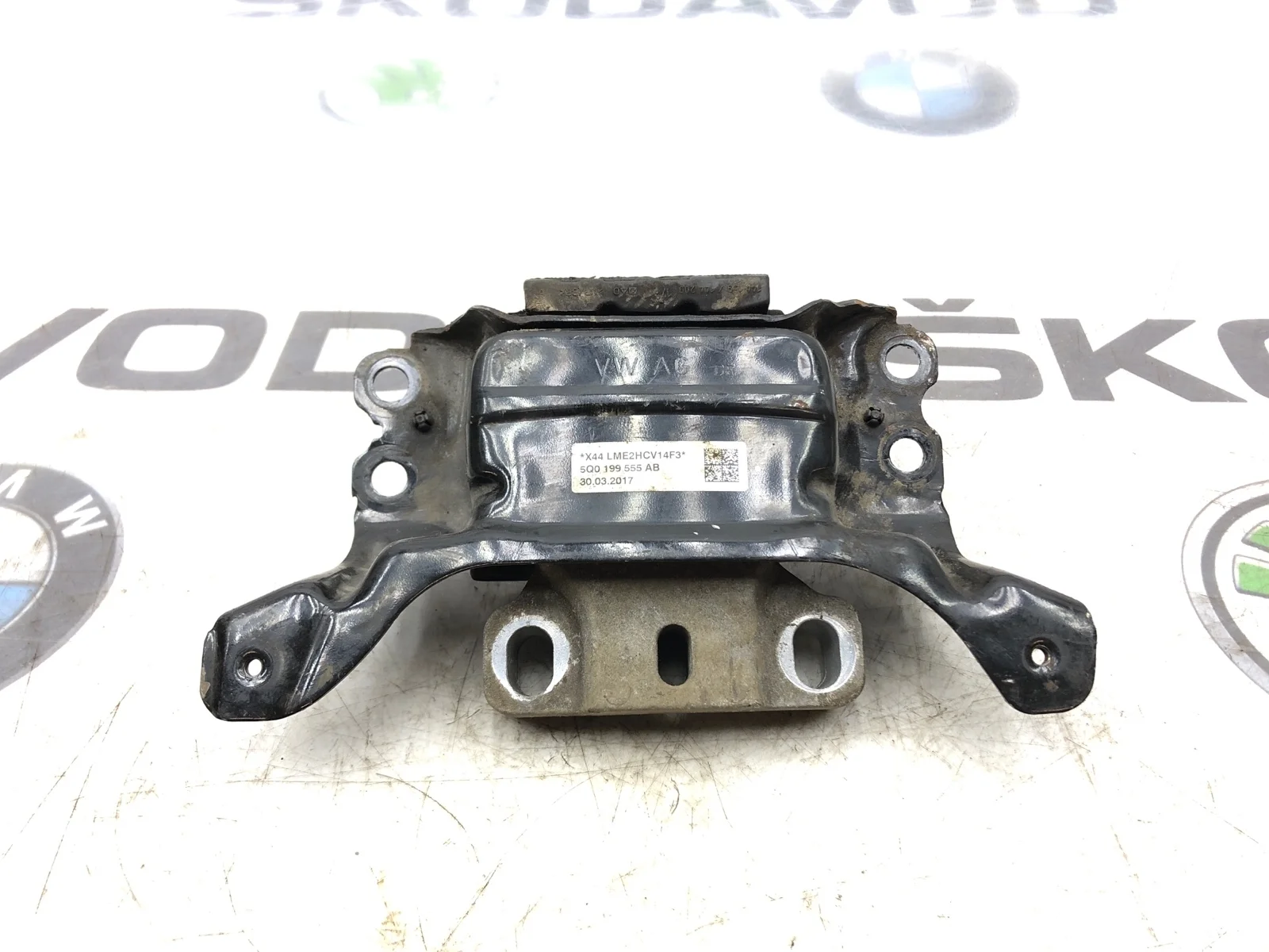 Опора КПП DSG7 Skoda Octavia 2017 5Q0199555AB A7 (5E) 1.6 DDYA, левая