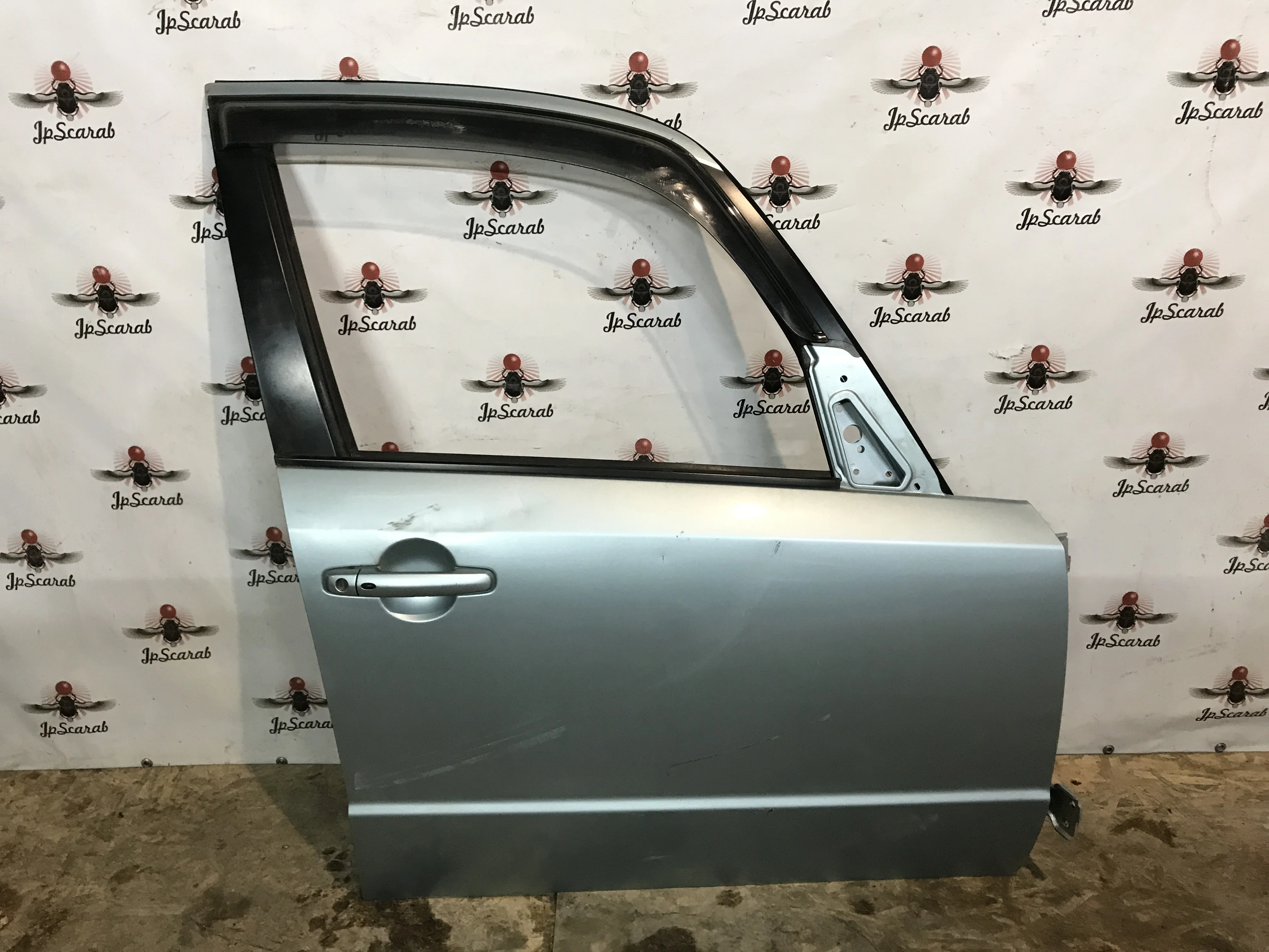 Дверь передняя правая Suzuki SX4 YA21S Хэчбэк