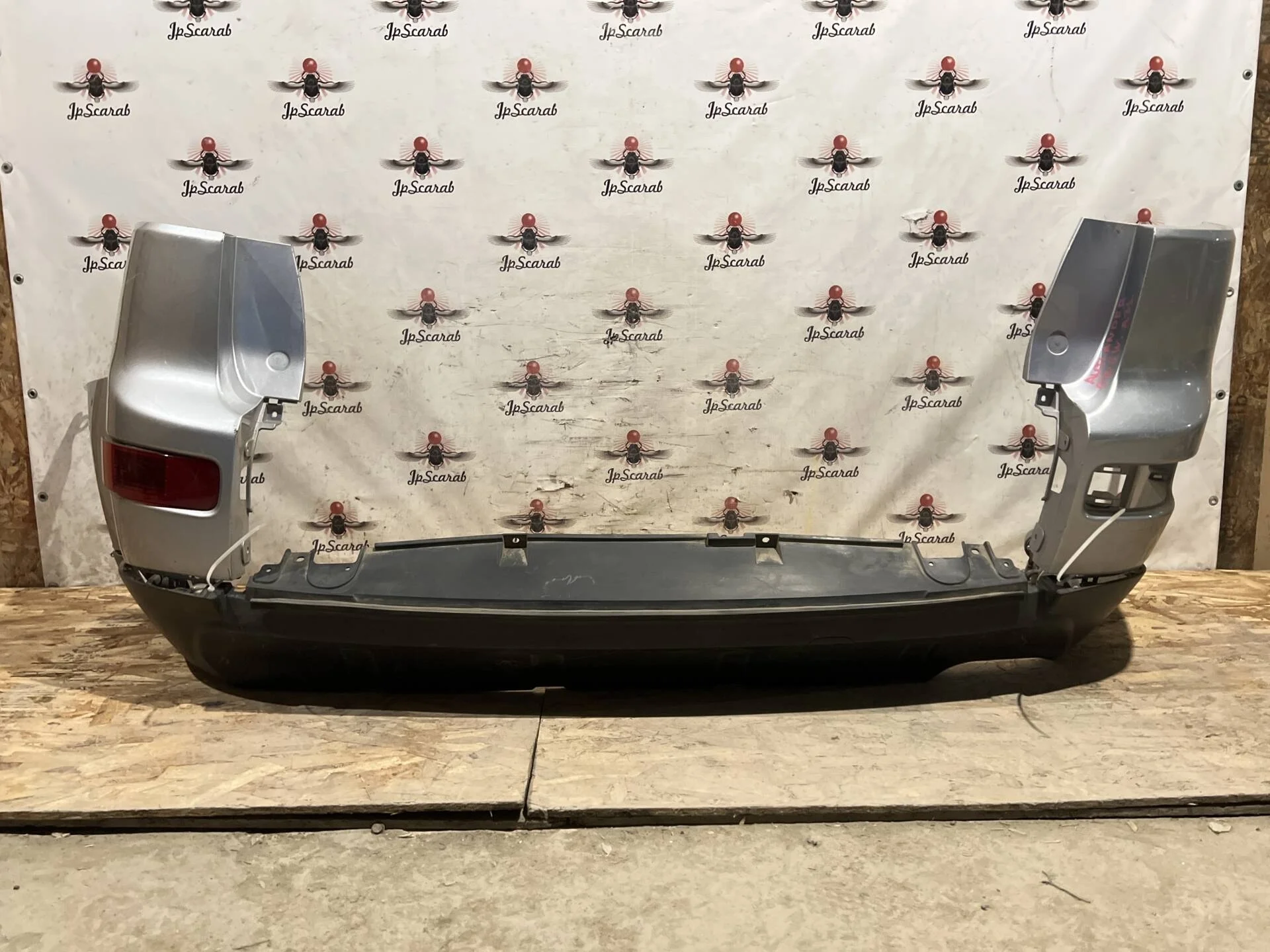 Бампер задний Mitsubishi Outlander XL CW5W