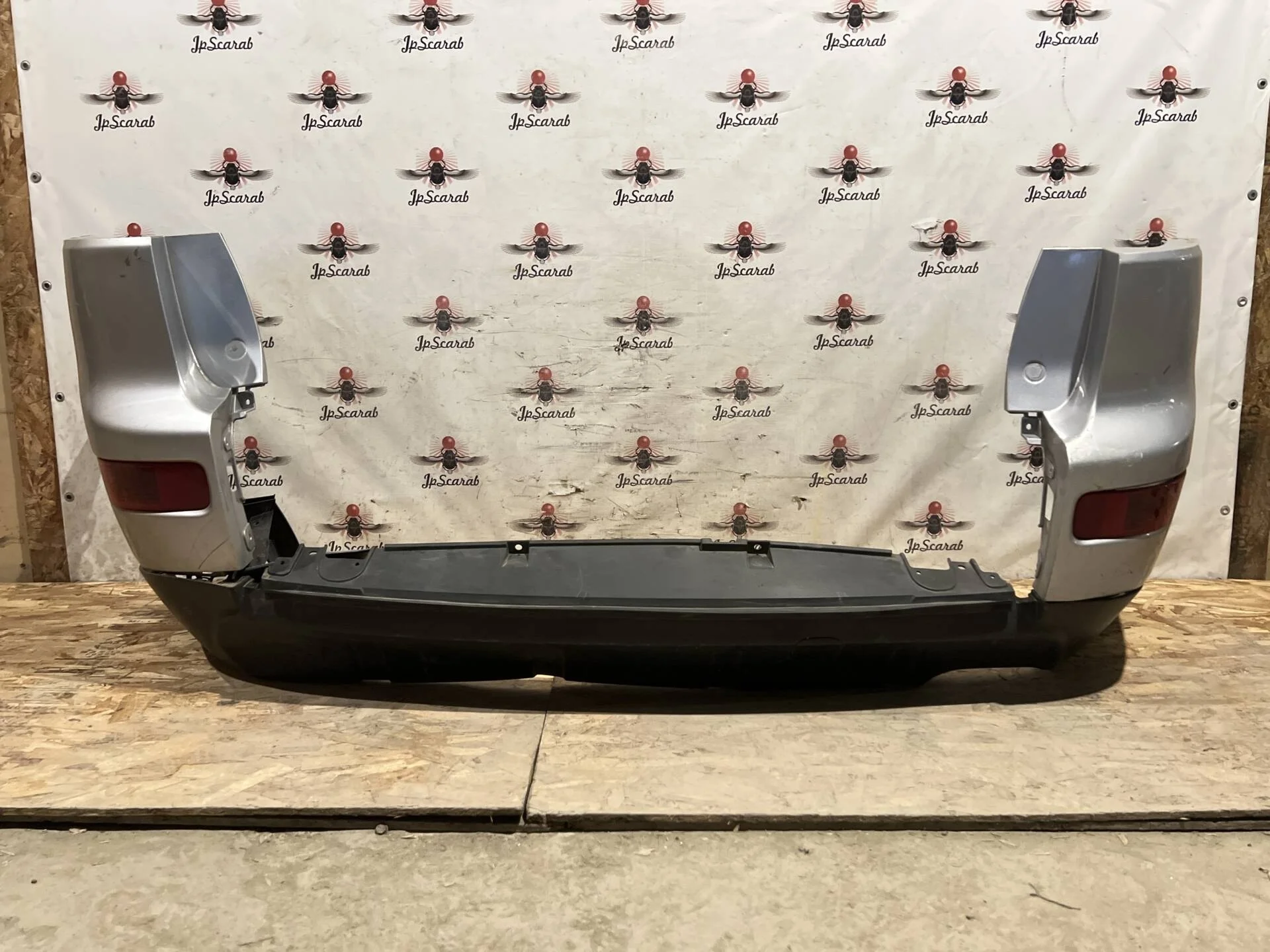 Бампер задний Mitsubishi Outlander XL CW5W