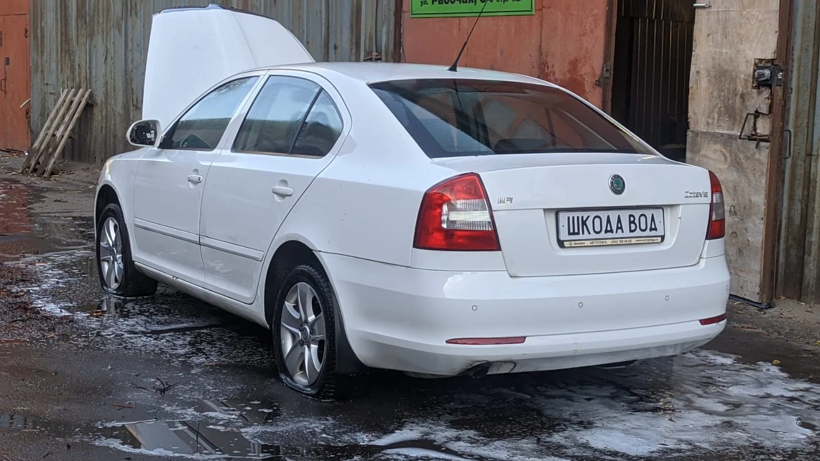 Продажа Skoda Octavia 1.6 (102Hp) (BSE) FWD MT по запчастям