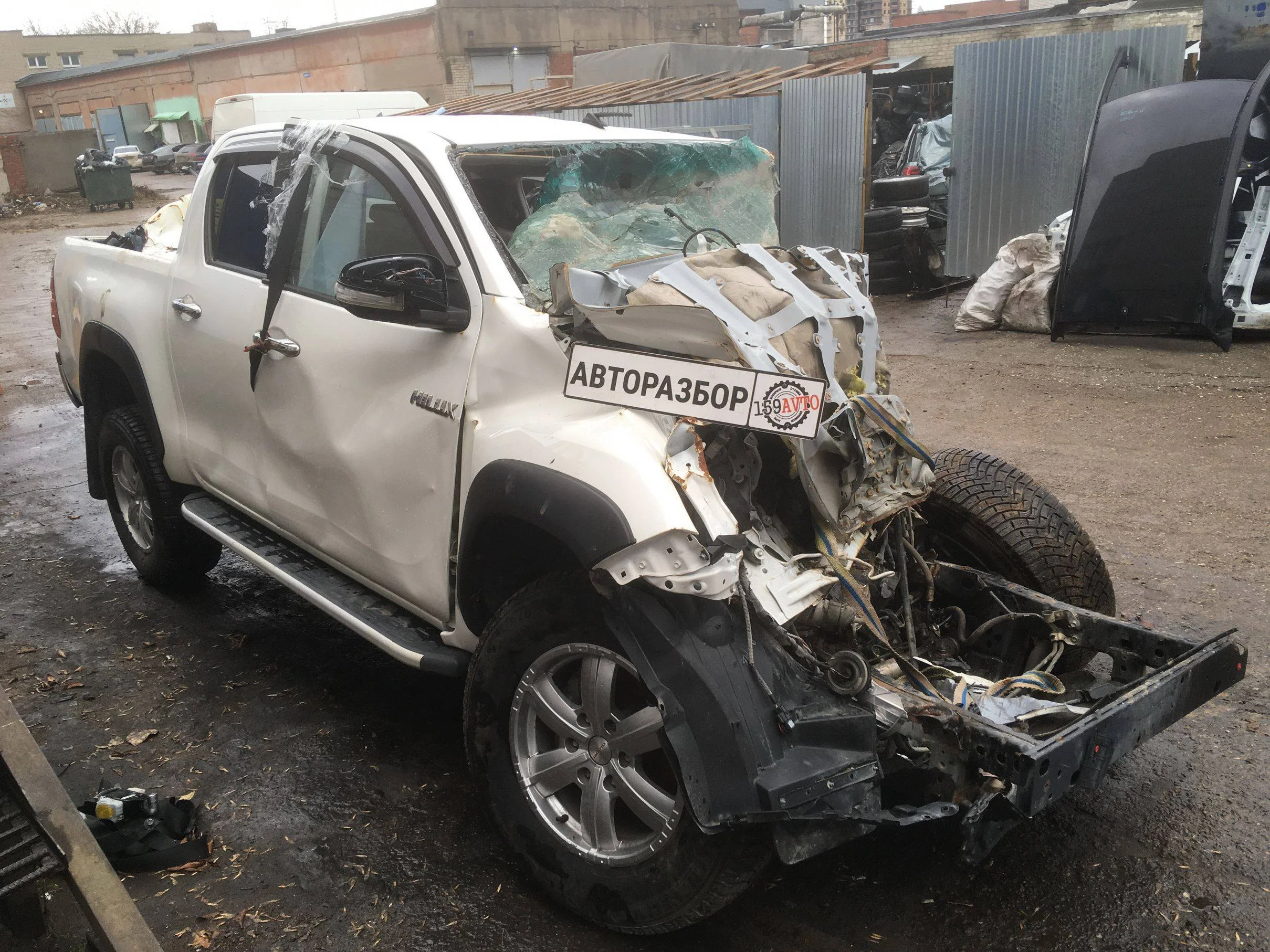 Продажа Toyota Hilux Pick Up 2.4D (150Hp) (2GD-FTV) 4WD MT по запчастям