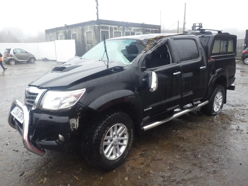 Продажа Toyota Hilux Pick Up 2.5D (144Hp) (2KD-FTV) 4WD MT по запчастям