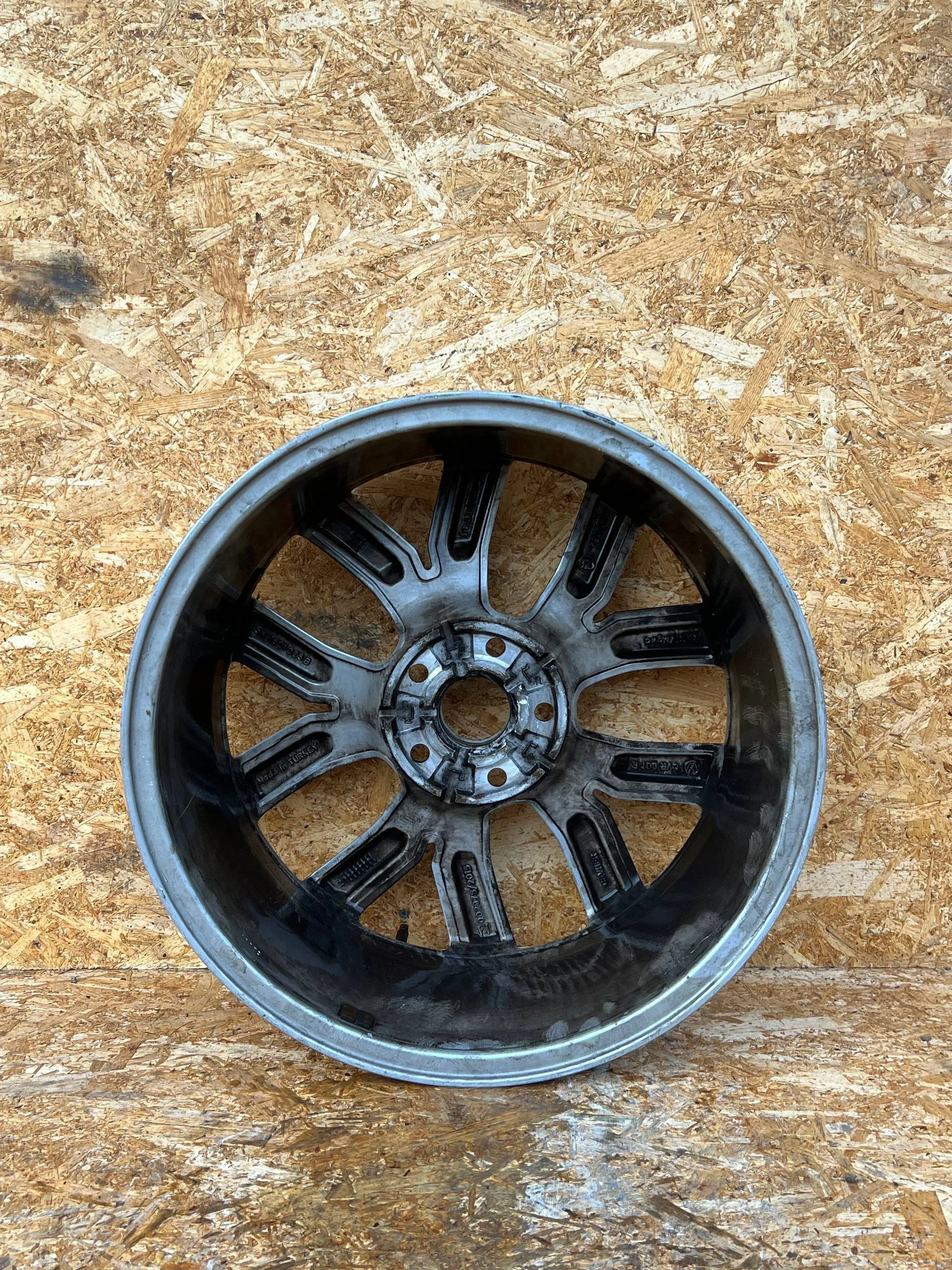 Диск колесный литой Volkswagen Tiguan II MK2 2016+ Внедорожник (AD1) I NF 2006-2017 Внедорожник (5N1, 5N2, 5N1, 5N2) Volkswagen Tiguan II MK2 2016+ Volkswagen Tiguan I NF 2006-2017