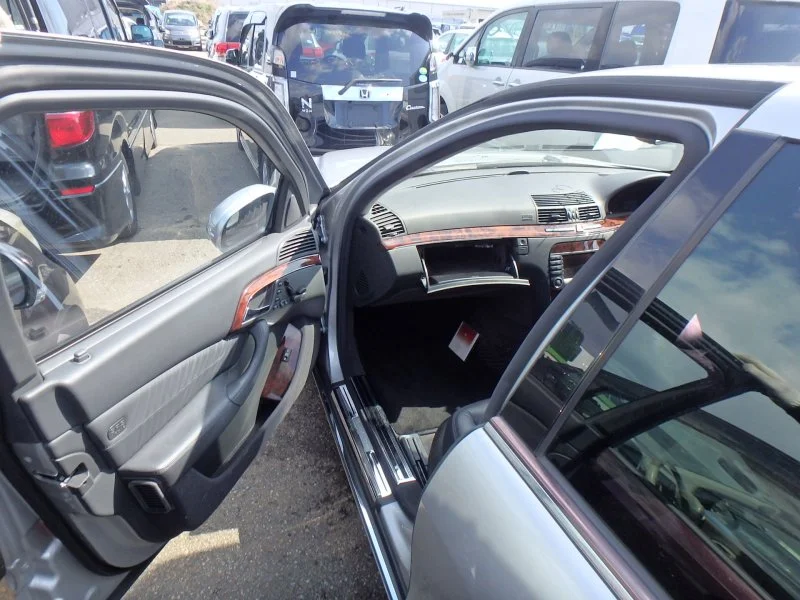 Продажа Mercedes-Benz S class 5.0 (306Hp) (113.960) RWD AT по запчастям