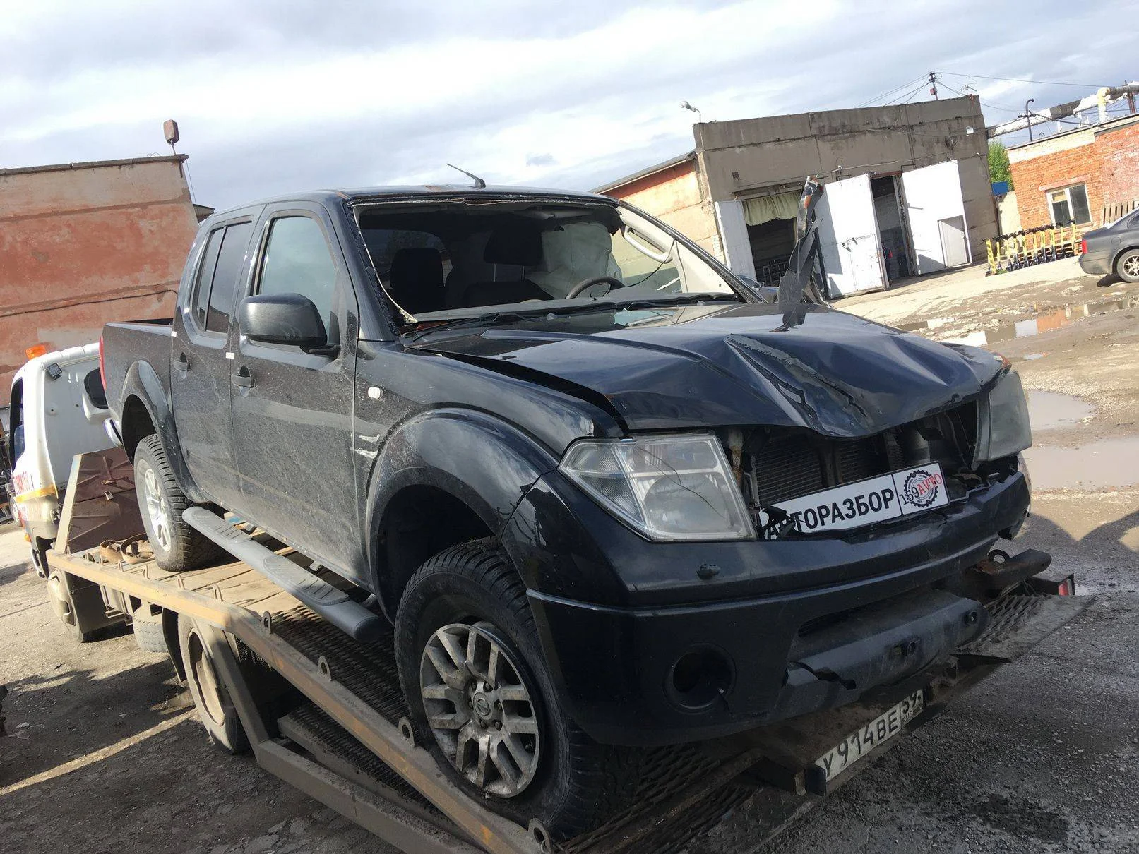 Продажа Nissan Navara 2.5D (174Hp) (YD25DDTI) 4WD MT по запчастям